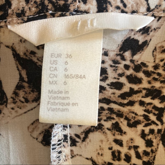 Cats Print Pussycat Bow Light Blouse H&M - Picture 4 of 10